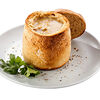 Фото к позиции меню Грибной крем-суп в домашней хлебной чаше