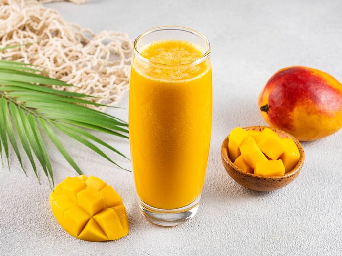 Свежевыжатый сок из манго