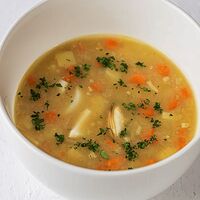 Гороховый суп с кальмаром и мидиями