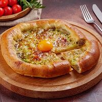 Фирменный хачапури от шеф-повара с мясом и сыром 25 см