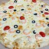 Фото к позиции меню Пицца с креветками в сливочном соусе