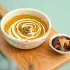Фото к позиции меню Крем-суп из тыквы с имбирем и розмарином