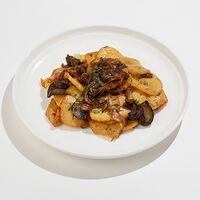 Картофель, жаренный с грибами