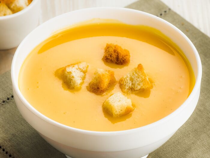 Крем-суп сырный с гренками