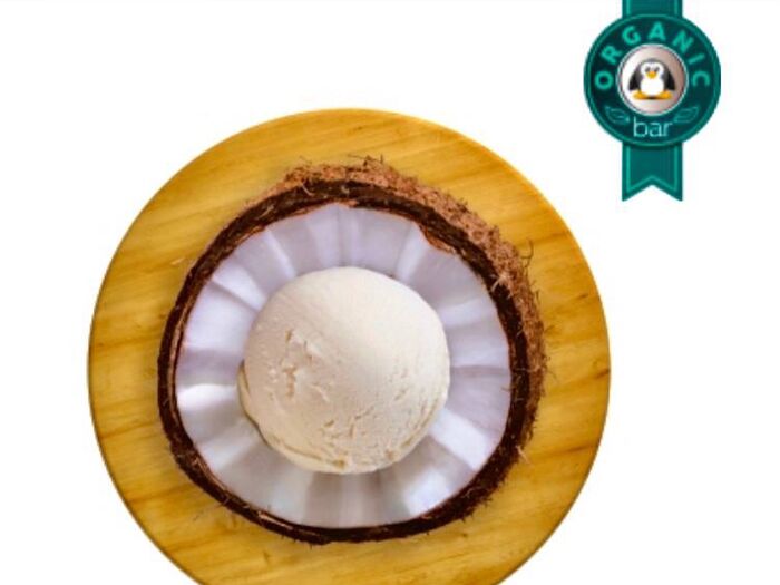 Нежное веганское мороженое с мякотью кокоса на кокосовом молочке