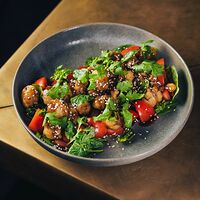 Салат из томатов и баклажанов в азиатском стиле