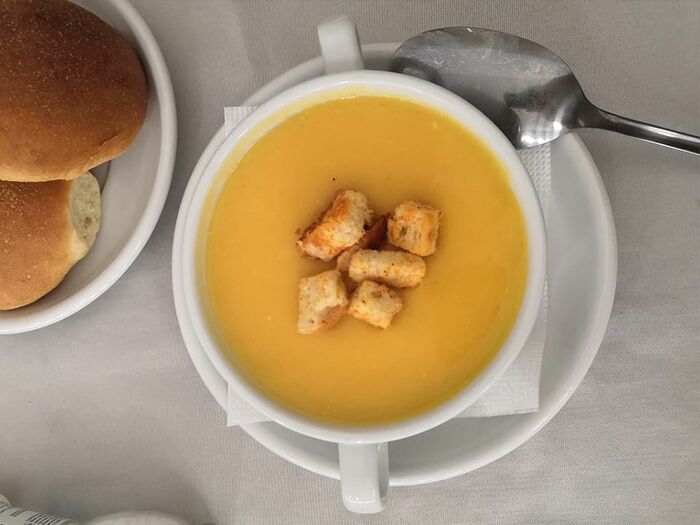 Тыквенный суп-пюре с гренками