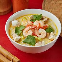 Суп Том Кха Кунг с морепродуктами