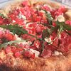 Фото к позиции меню Пицца Гурме с тартаром из тунца