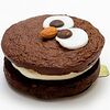 Фото к позиции меню Огромное шоколадное печенье Совенок с кремом