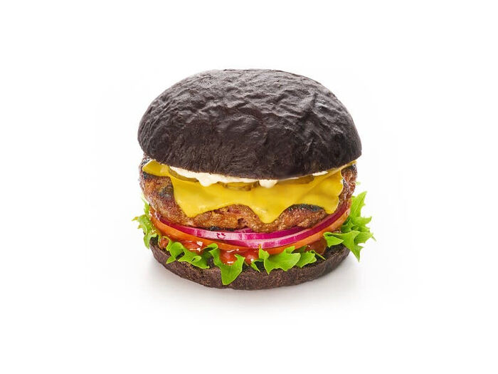 Гамбургер на черной булочке
