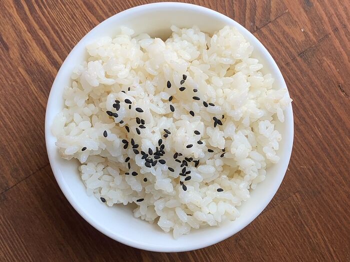 Белый рис на пару
