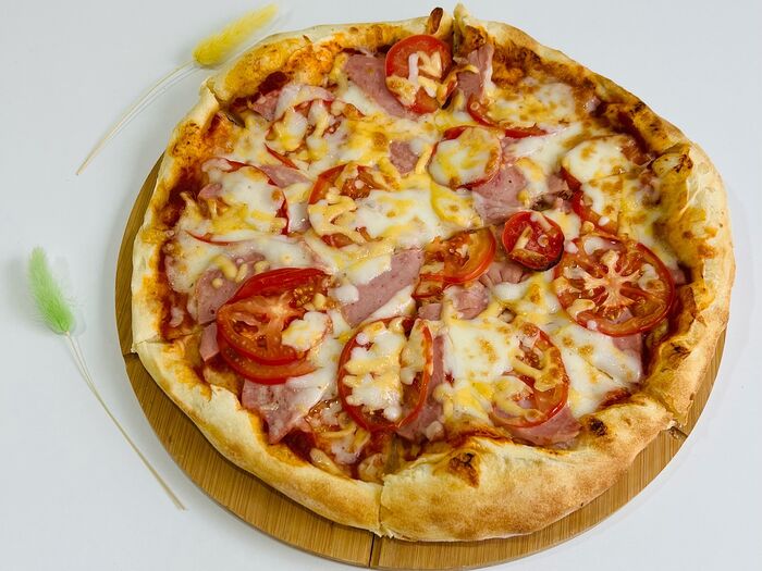 Пицца с ветчиной домашняя порционная
