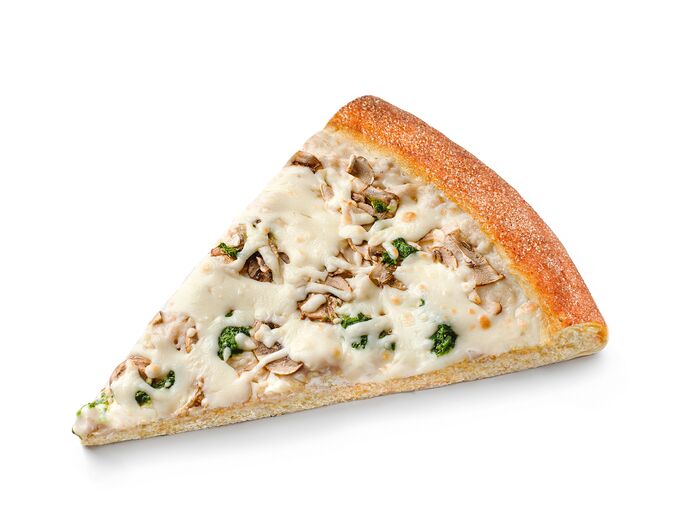 Пицца сливочная со шпинатом кусочек