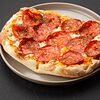 Фото к позиции меню Пицца с итальянской колбасой