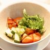 Фото к позиции меню Салат из летних овощей с душистым маслом