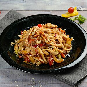 Wok с кальмарами