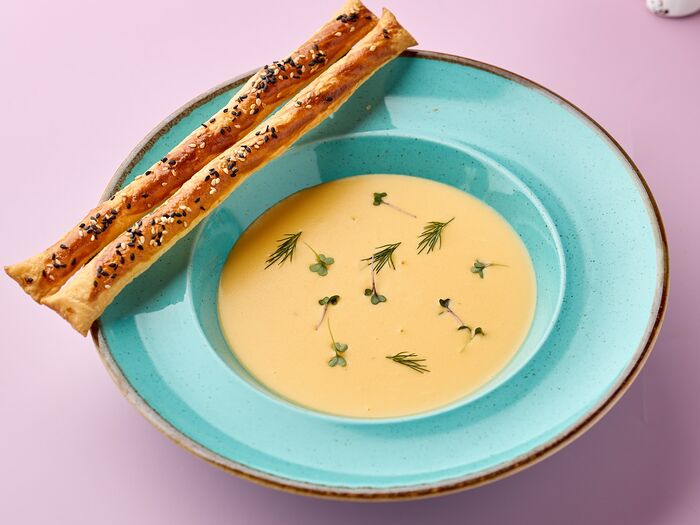 Сырный крем-суп с гриссини