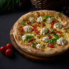 Фото к позиции меню Пицца с сыром и пряными томатами