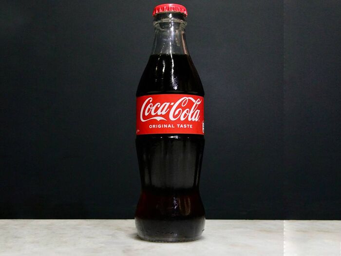 Напиток Coca-Cola газированный