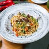 Фото к позиции меню Тайский салат с говядиной и ростками сои