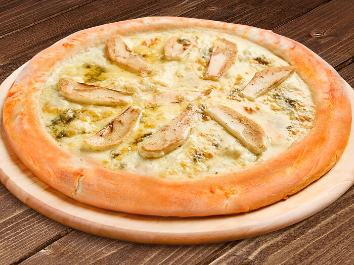 Пицца с грушей и горгонзолой 30 см на классическом тесте