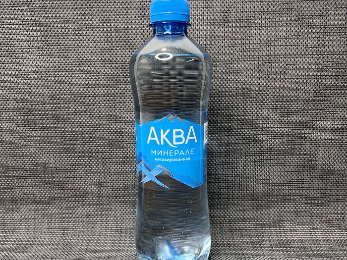 Вода негазированная Aqua