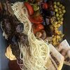 Фото к позиции меню Party box Вырезка из говядины со спагетти