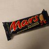 Фото к позиции меню Мороженое молочное Марс с карамелью в глазури