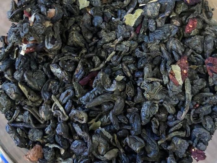 Чёрный чай с добавками Земляника со сливками