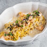 Спагеттини с креветками и трюфельным маслом