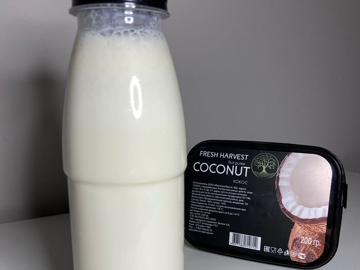 Молочный коктейль с кокосом