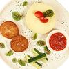 Фото к позиции меню Неаполитанские польпетты с картофельным пюре и томатным соусом