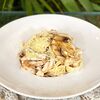 Фото к позиции меню Паста с курицей, грибами и трюфельным маслом