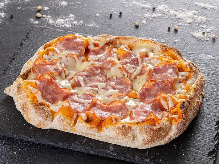 Римская пицца Сальчичон