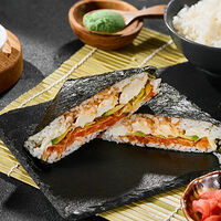 Сэндвич по-японски с лососем
