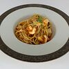 Фото к позиции меню Спагетти с креветками в соусе пронто