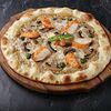 Фото к позиции меню Пицца с кремом из белых грибов