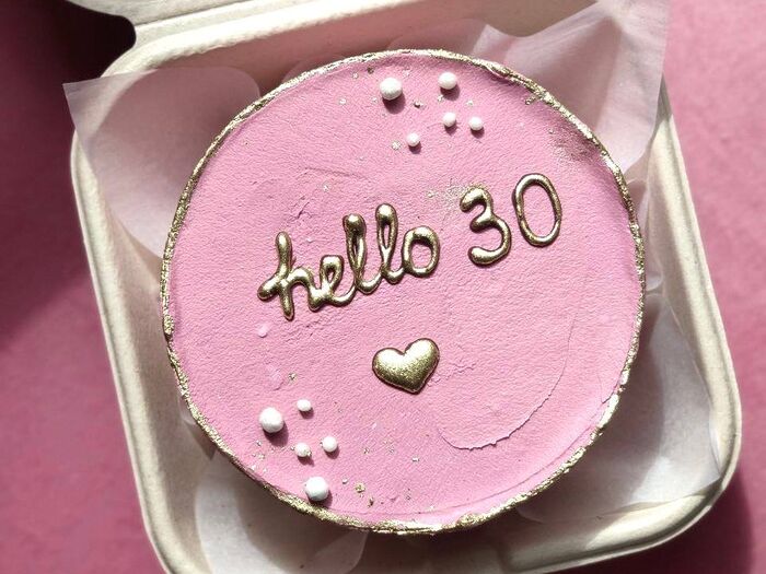 Бенто торт Hello 30