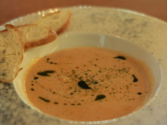 Острый сливочный суп с креветкой