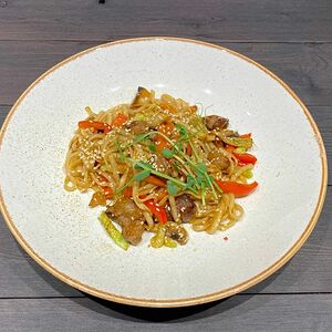 Лапша Wok с говядиной