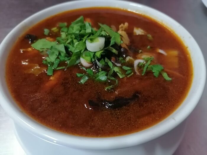 Шанхайский куриный суп средней остроты