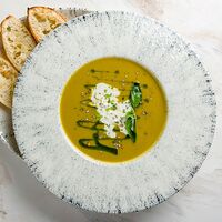 Брокколи-страчателла суп