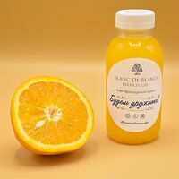 Свежевыжатый сок из апельсинов