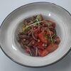 Фото к позиции меню Теплый салат из говядины с овощами По-Бакински