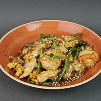 Лапша Сингапурская с креветками и куриным мясом