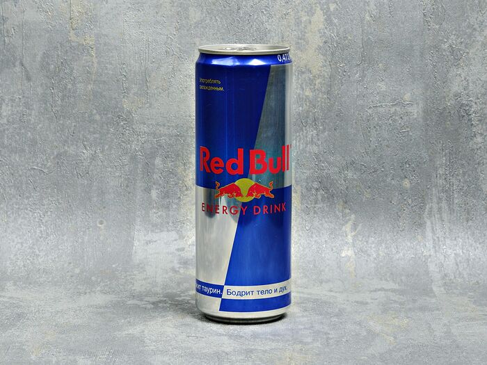 Энергетик Red Bull