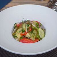 Салат с домашними овощами и сарептским маслом