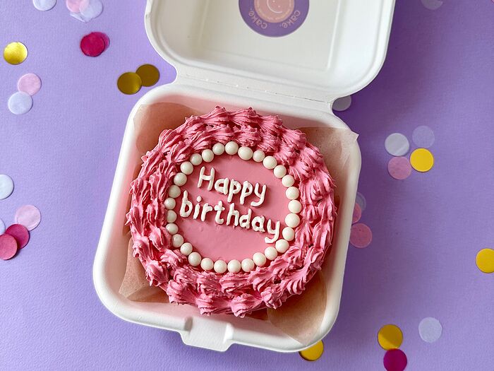 Бенто торт №3 розовый с рюшами Happy birthday