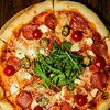 Фото к позиции меню Пицца с чоризо, халапеньо и сыром Фета